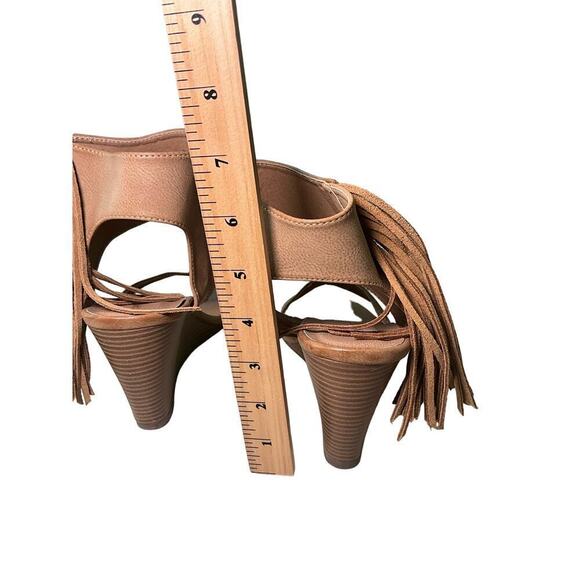Rampage Wollie Strappy Sandal Women's 9 Brown Leather Fringe Wedge Heel Peep Toe - Picture 4 of 7